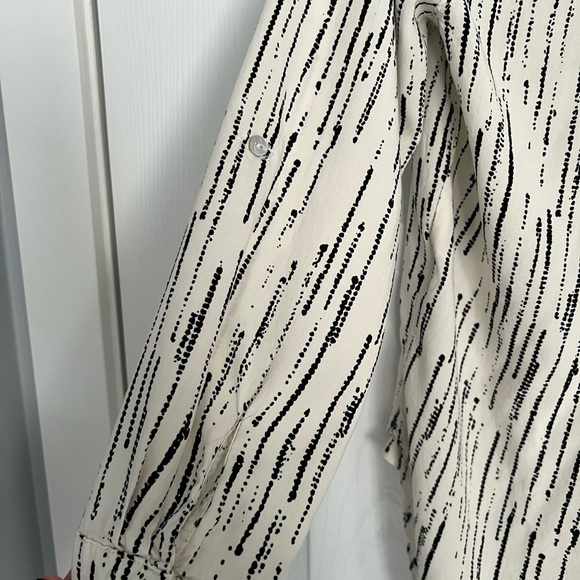 Jane delancey medium size dress shirt - Picture 5 of 6